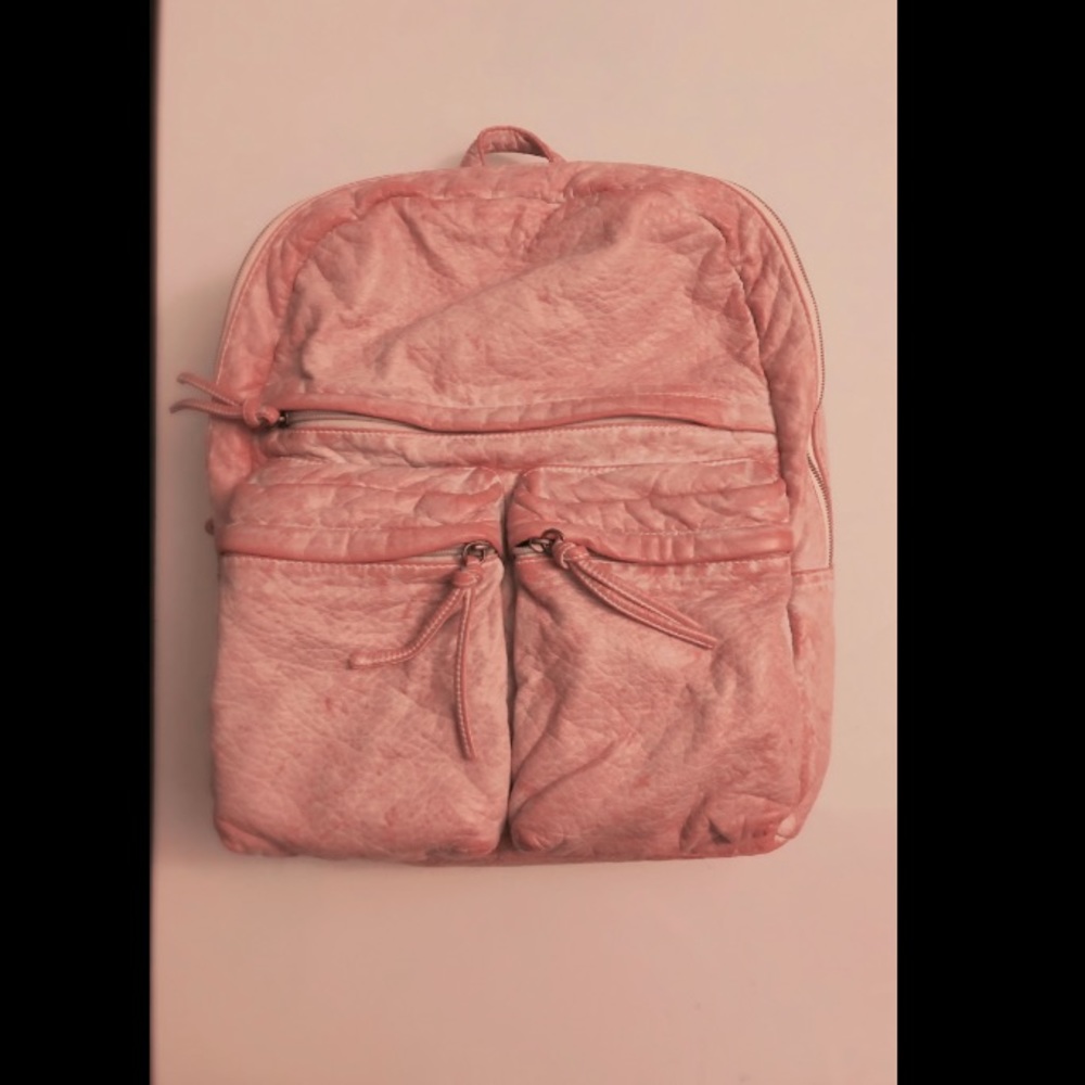 Leather Backpack 🎒 🌸